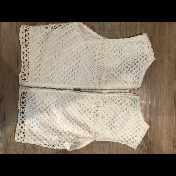 Lace outfit - Picture 2 of 3